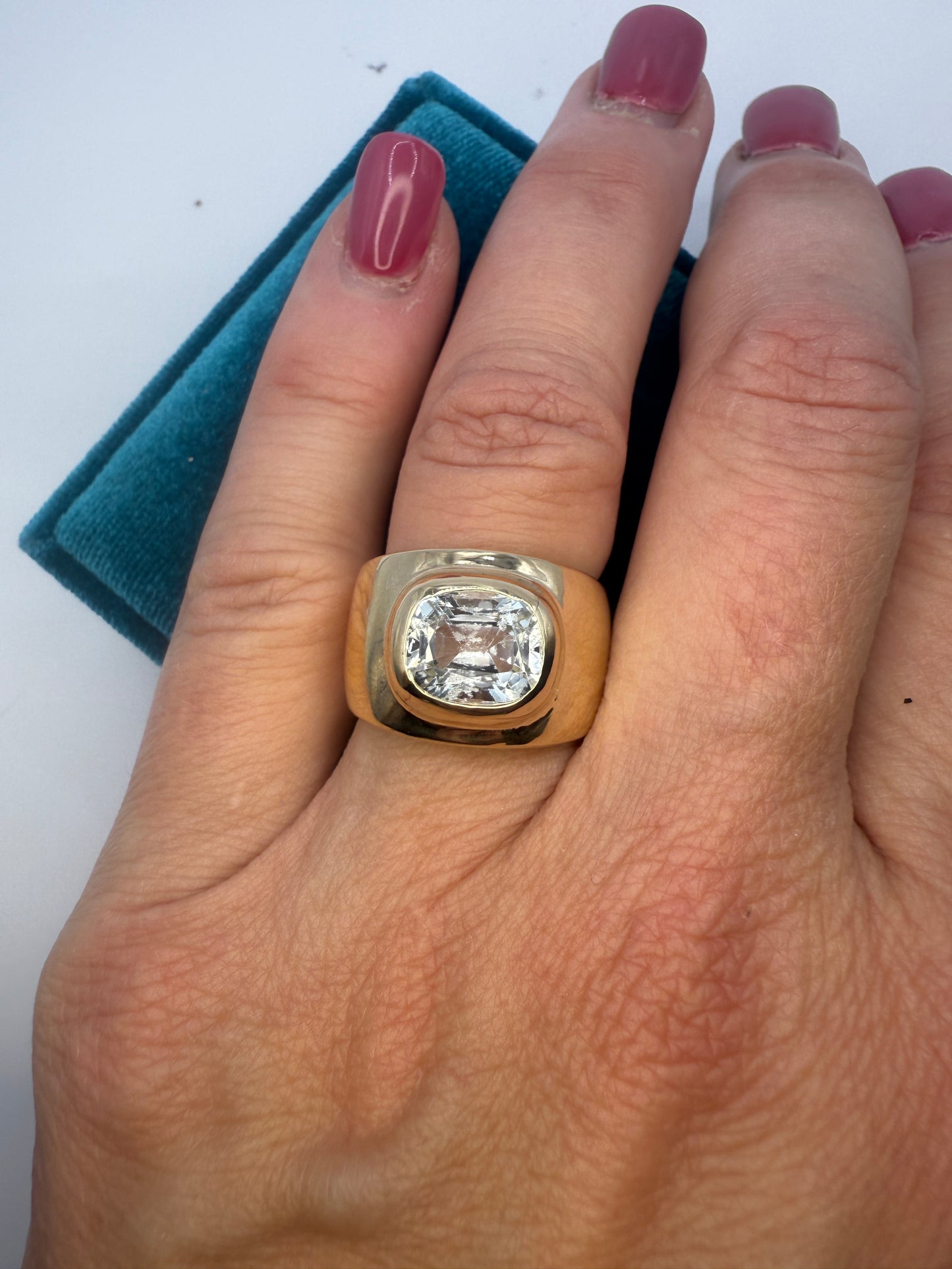 3.5 carat Aquamarine Cigar band 14K