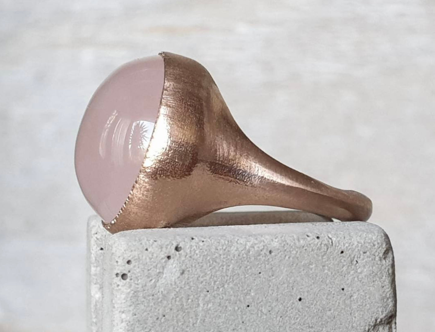14K Rose gold and Rose Quartz Cabochon ring