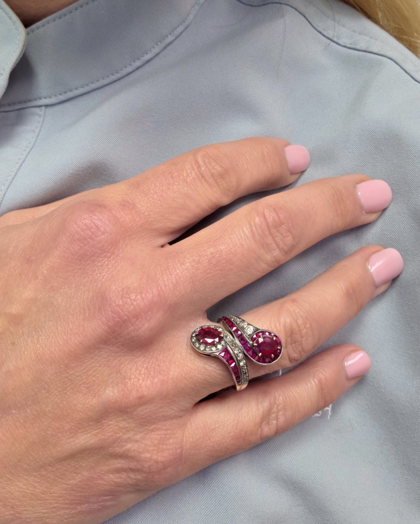 Antique Ruby ring in 18K