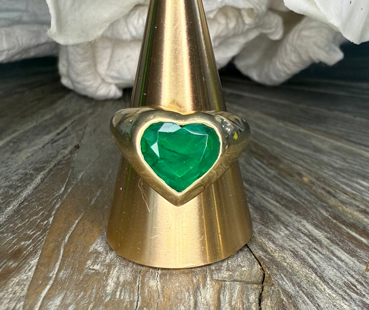 Emerald Heart Gypsy Ring 18K