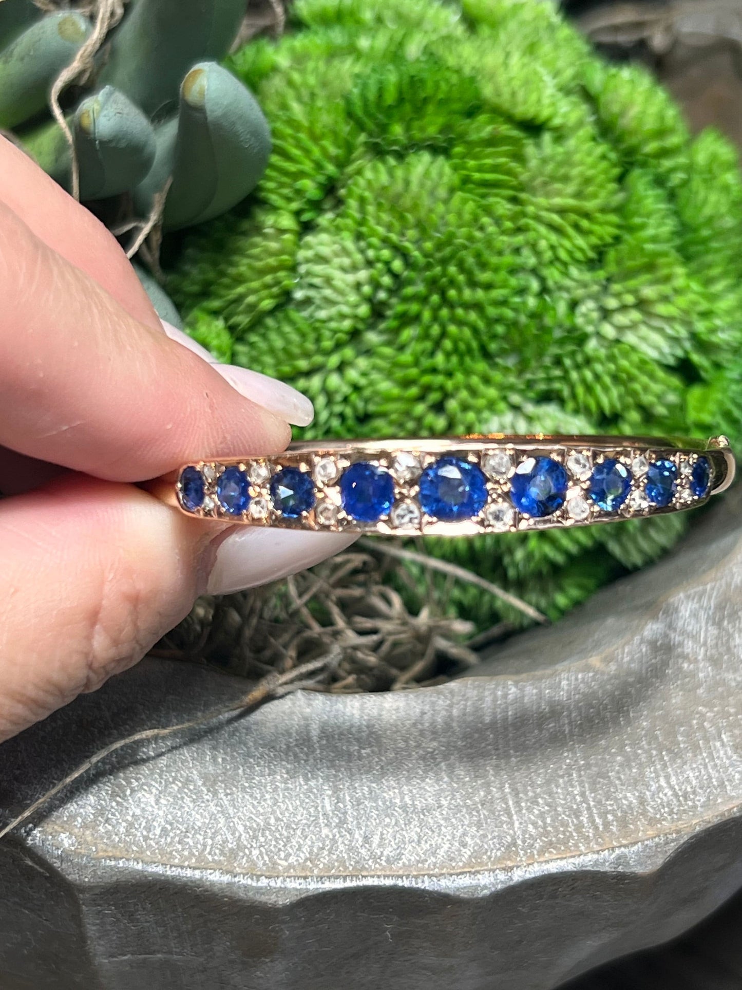 10 carat Antique Sapphire Corn Flower Blue Bangle with old cut diamonds set in Rose gold
