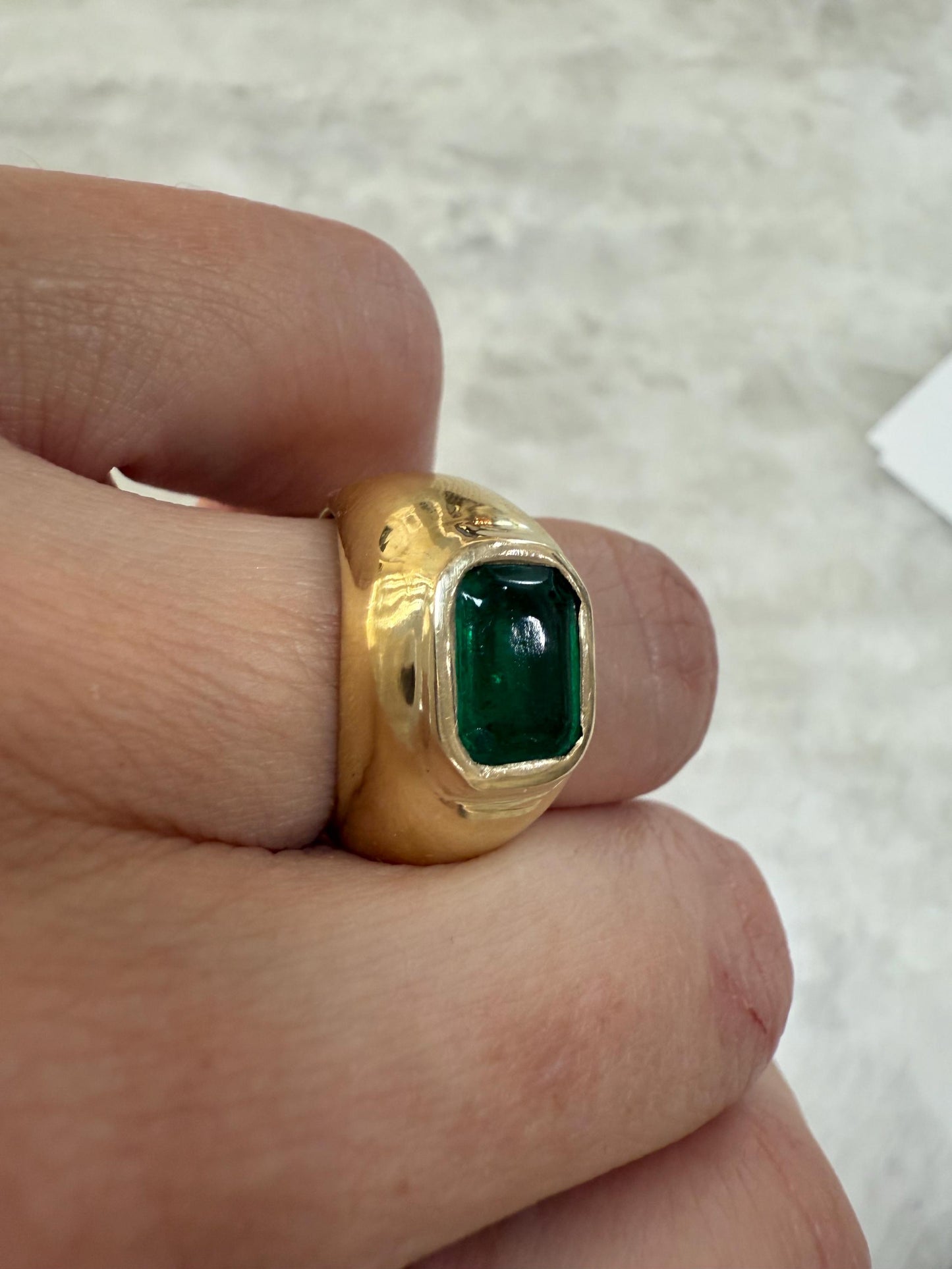 3.0 Carat Zambian Emerald Ring 18K gold