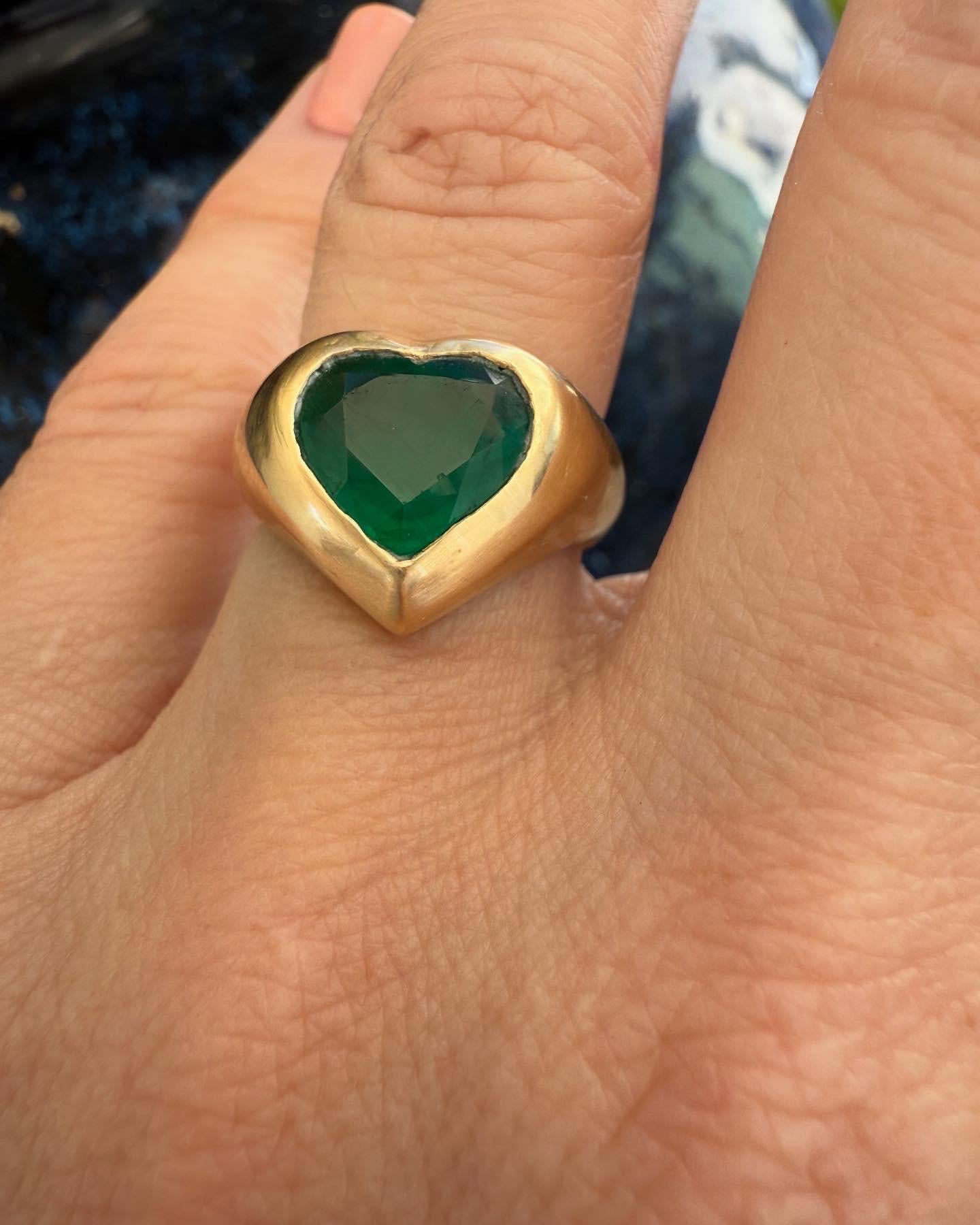 Emerald Heart Gypsy Ring 18K
