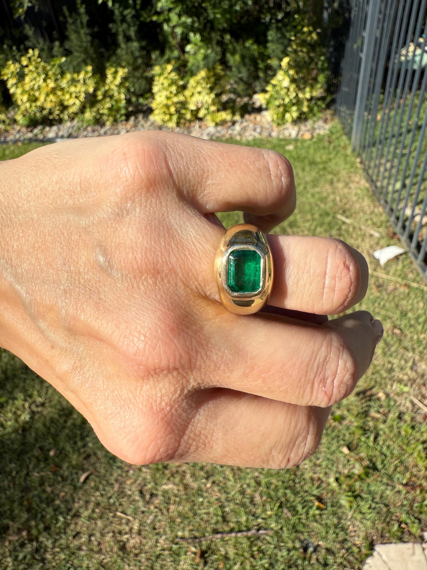 3.0 Carat Zambian Emerald Ring 18K gold
