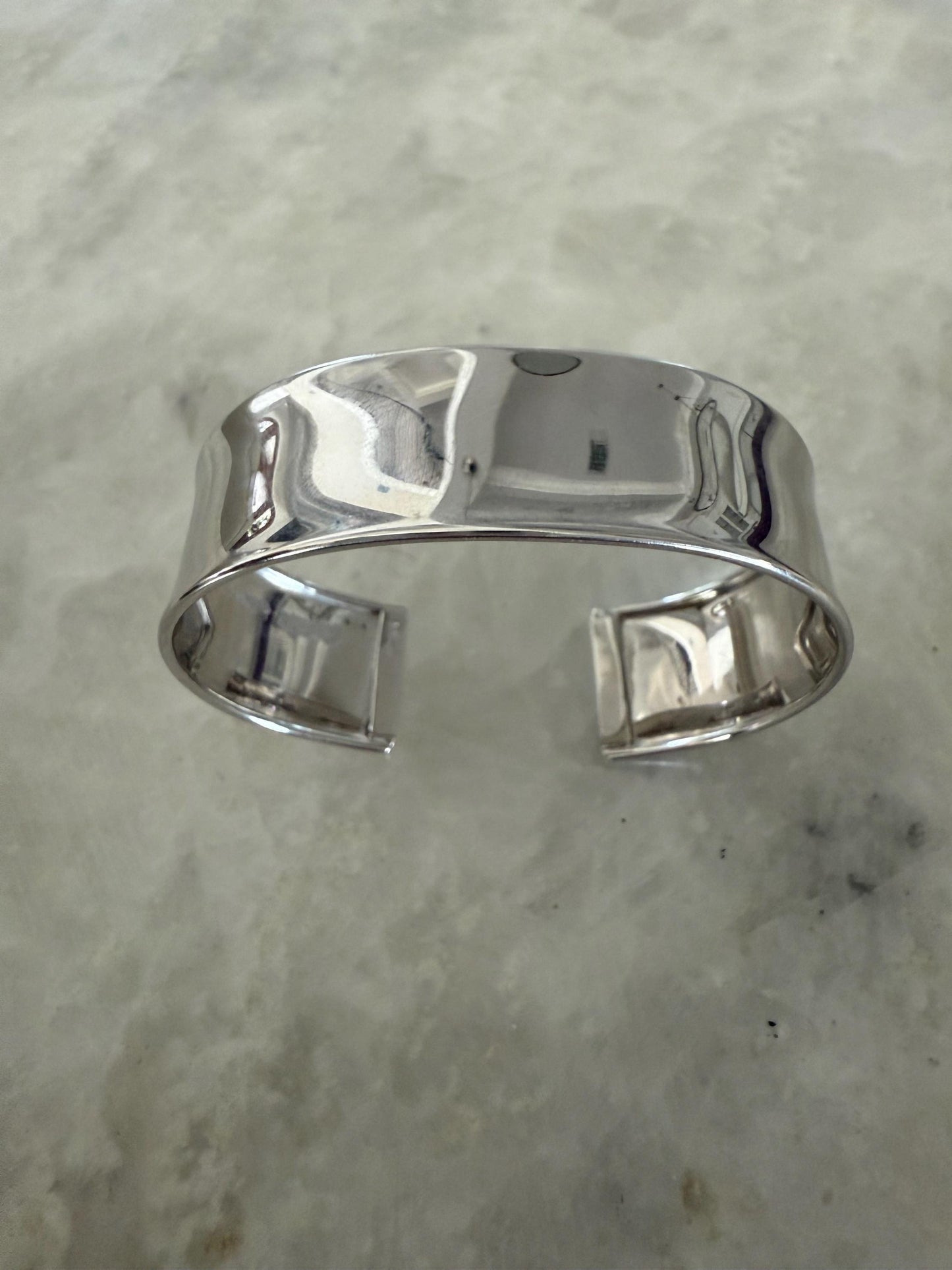 14 K White gold Cuff