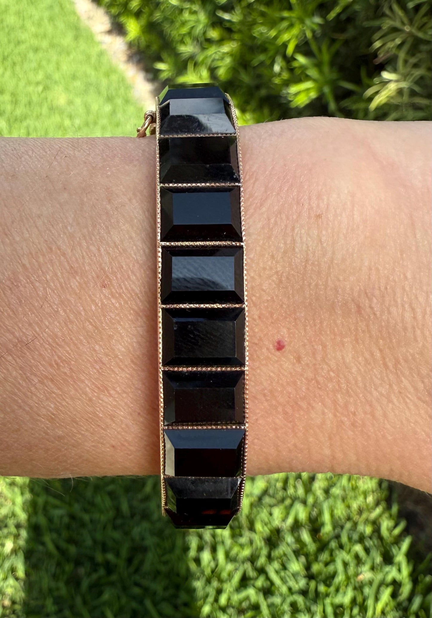 Victorian Pyramid Black Onyx Bangle in Rose gold