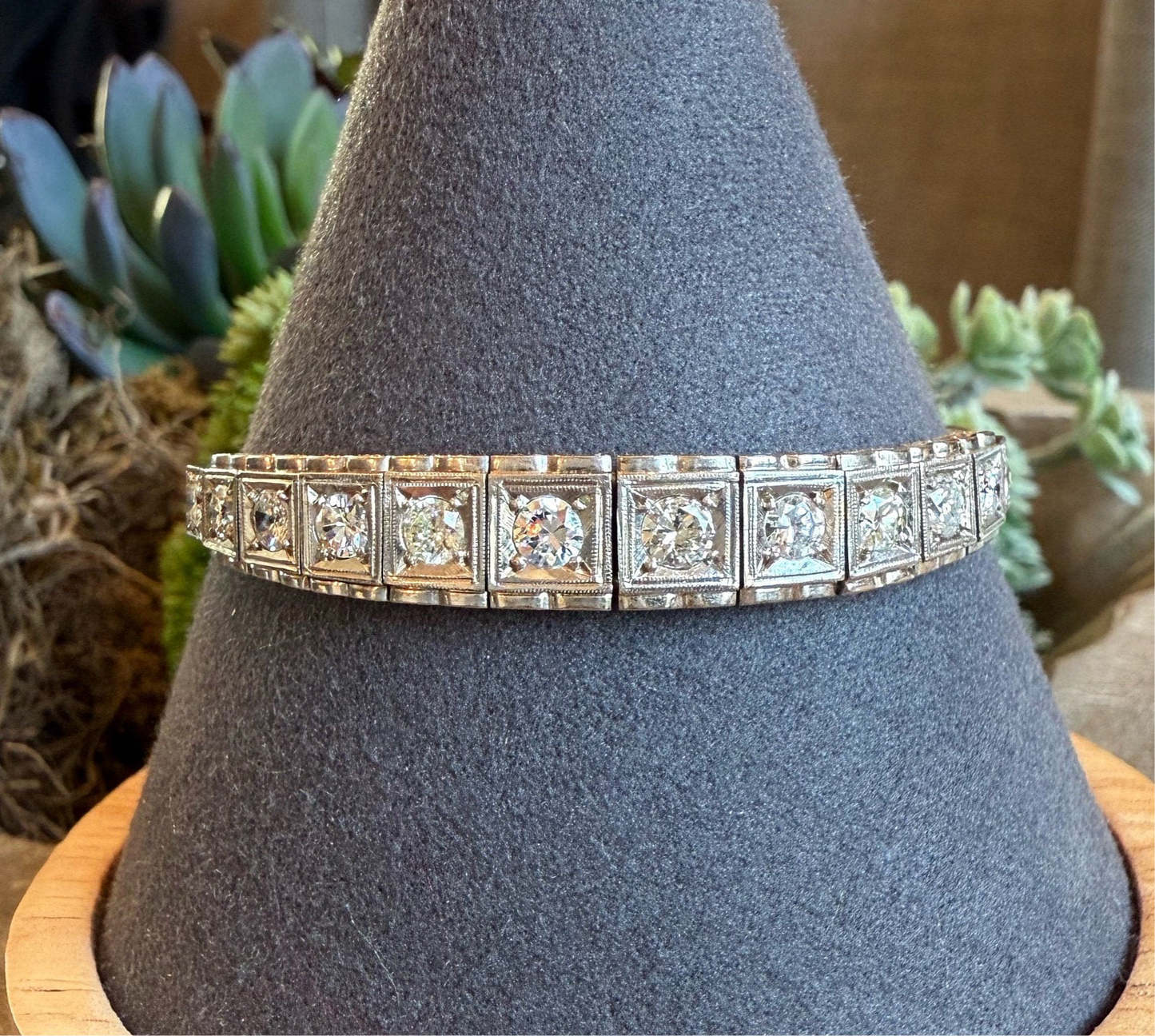 Art Deco Diamond Bracelet 2 carats 14K gold