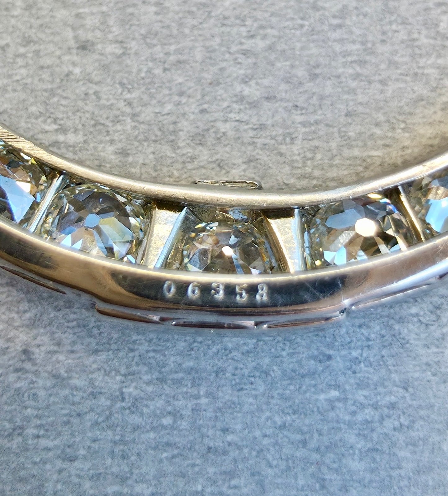 3 ctw Antique Diamond Horseshoe Pendant