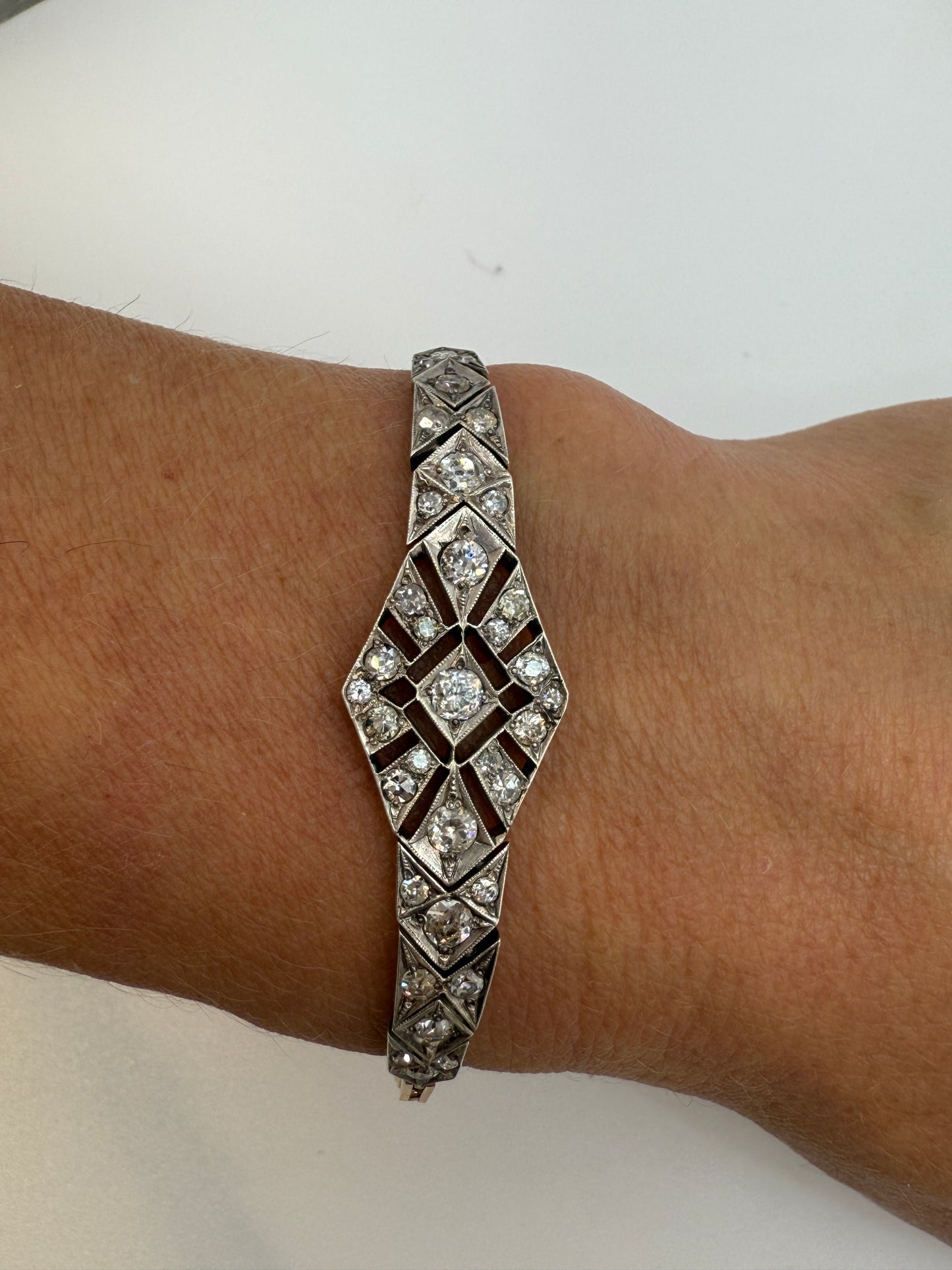Antique Diamond Bracelet: Old mine and Old European cut diamonds