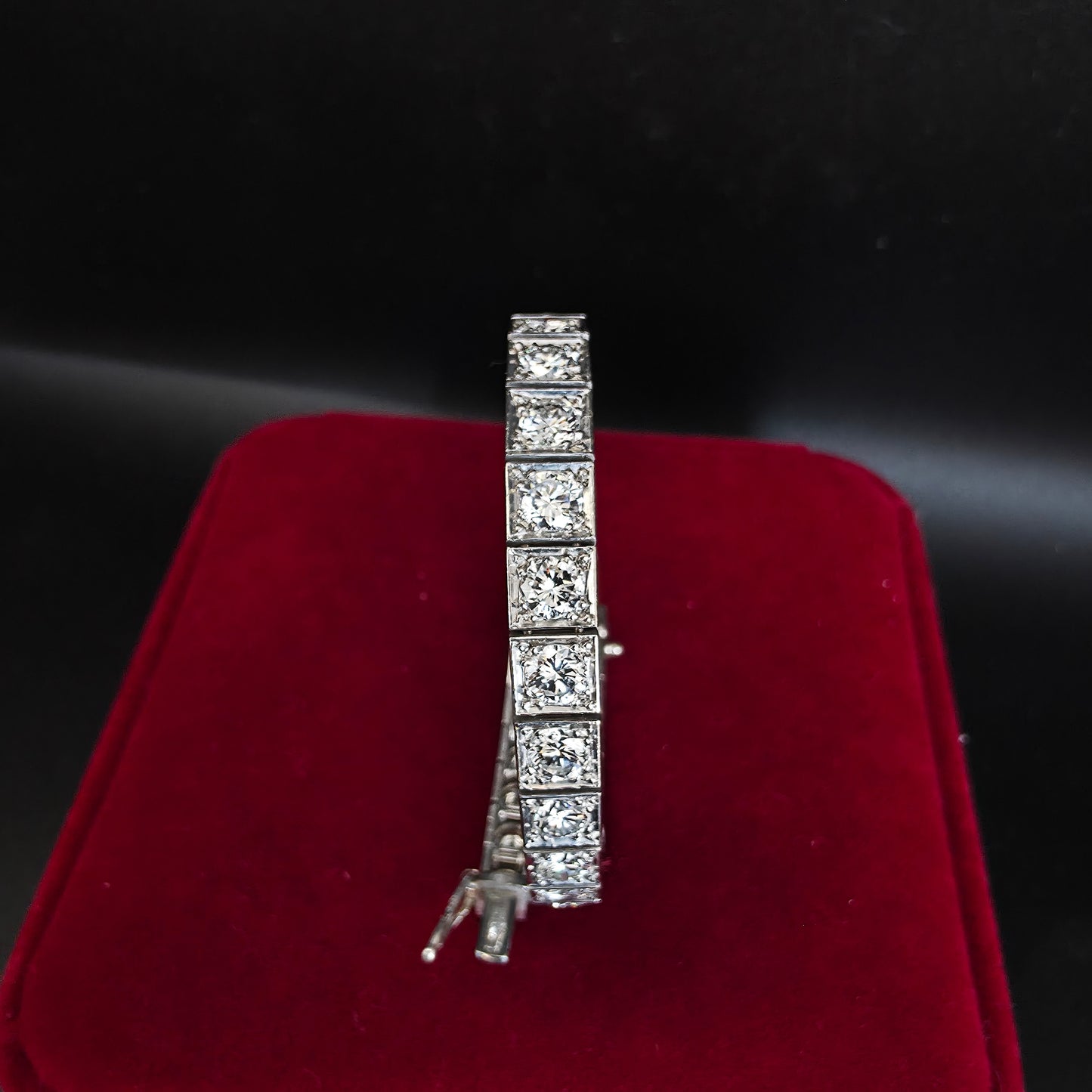 Art Deco 7 ctw Diamond Tennis bracelet