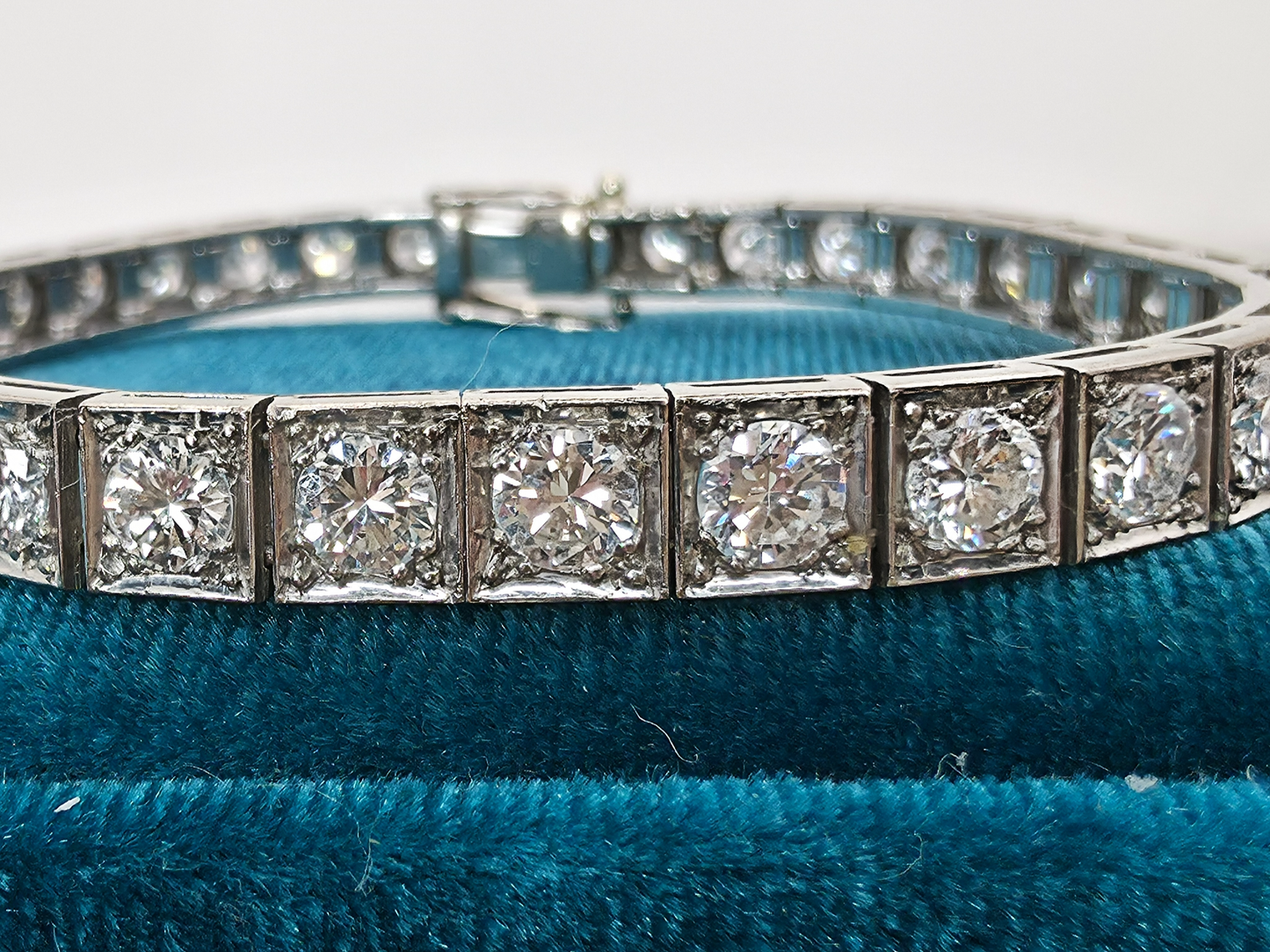 Art Deco 7 ctw Diamond Tennis bracelet