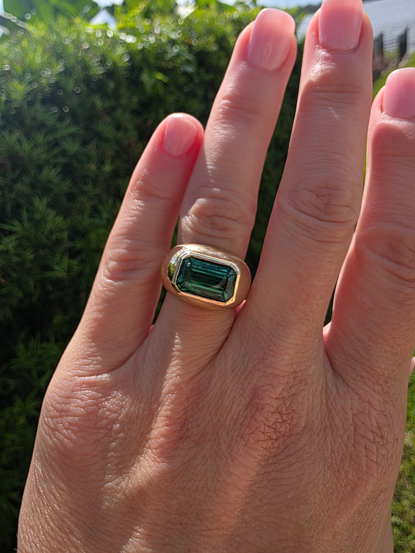 3.5ct Emerald Green Tourmaline Cigarband 14k