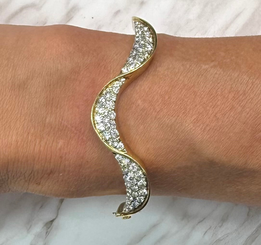 18K Diamond Wave Bracelet