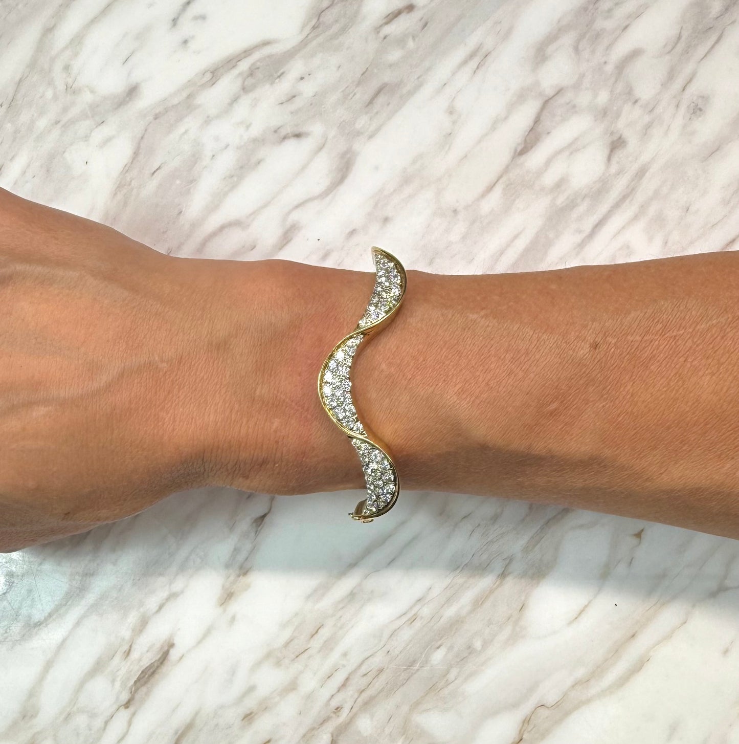18K Diamond Wave Bracelet