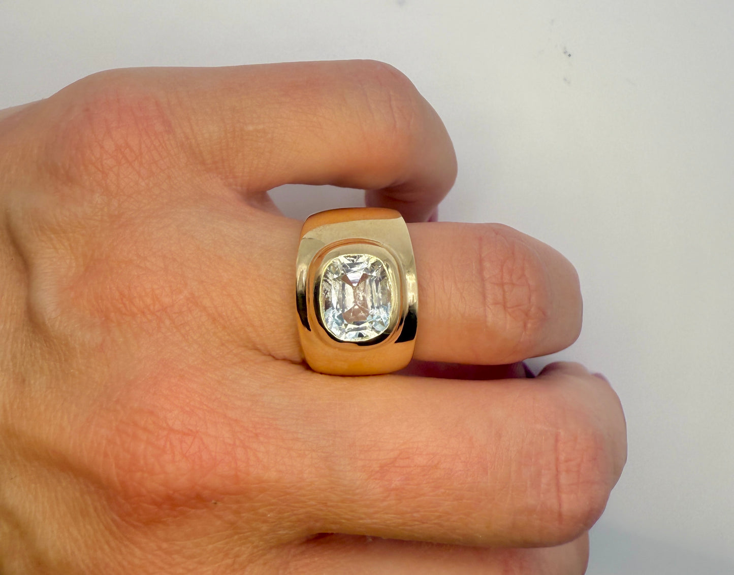 3.5 carat Aquamarine Cigar band 14K