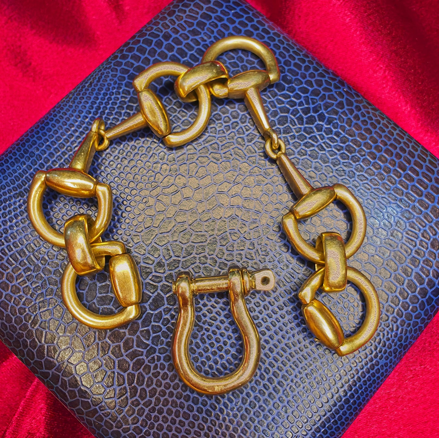 18K Gold Shackle