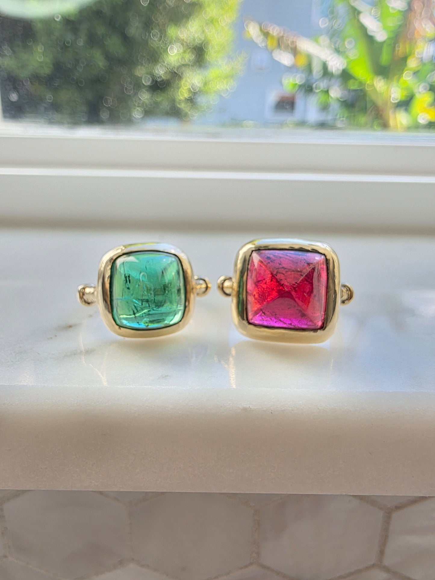 5ct Emerald Green Sugarloaf Tourmaline ring in 14K