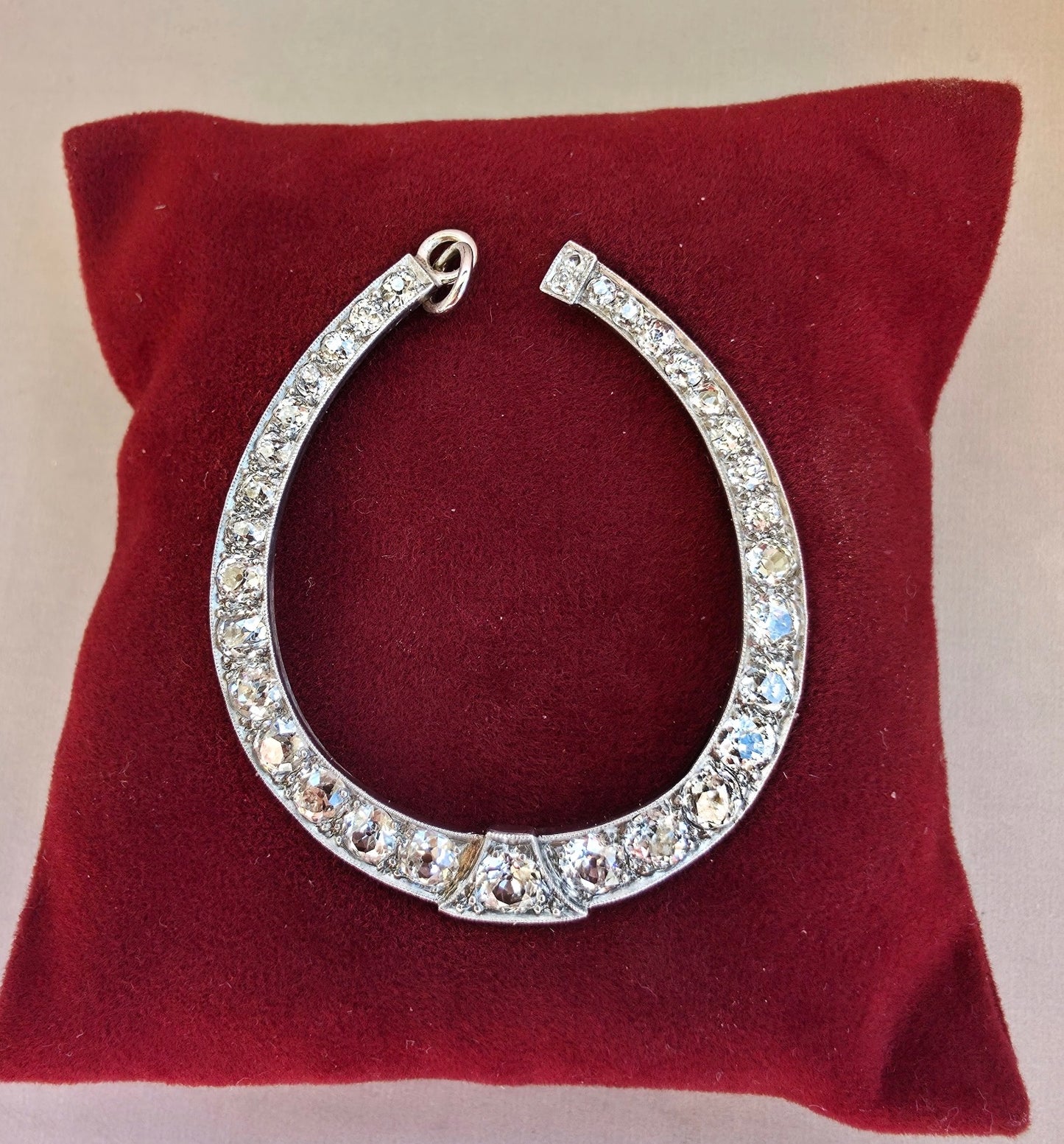 3 ctw Antique Diamond Horseshoe Pendant