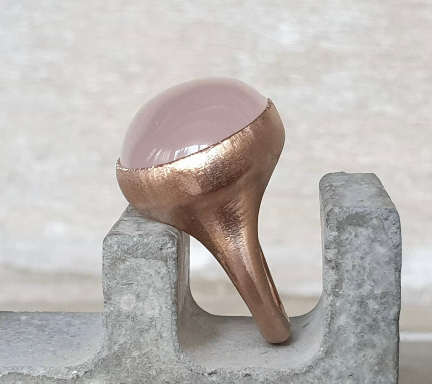 14K Rose gold and Rose Quartz Cabochon ring