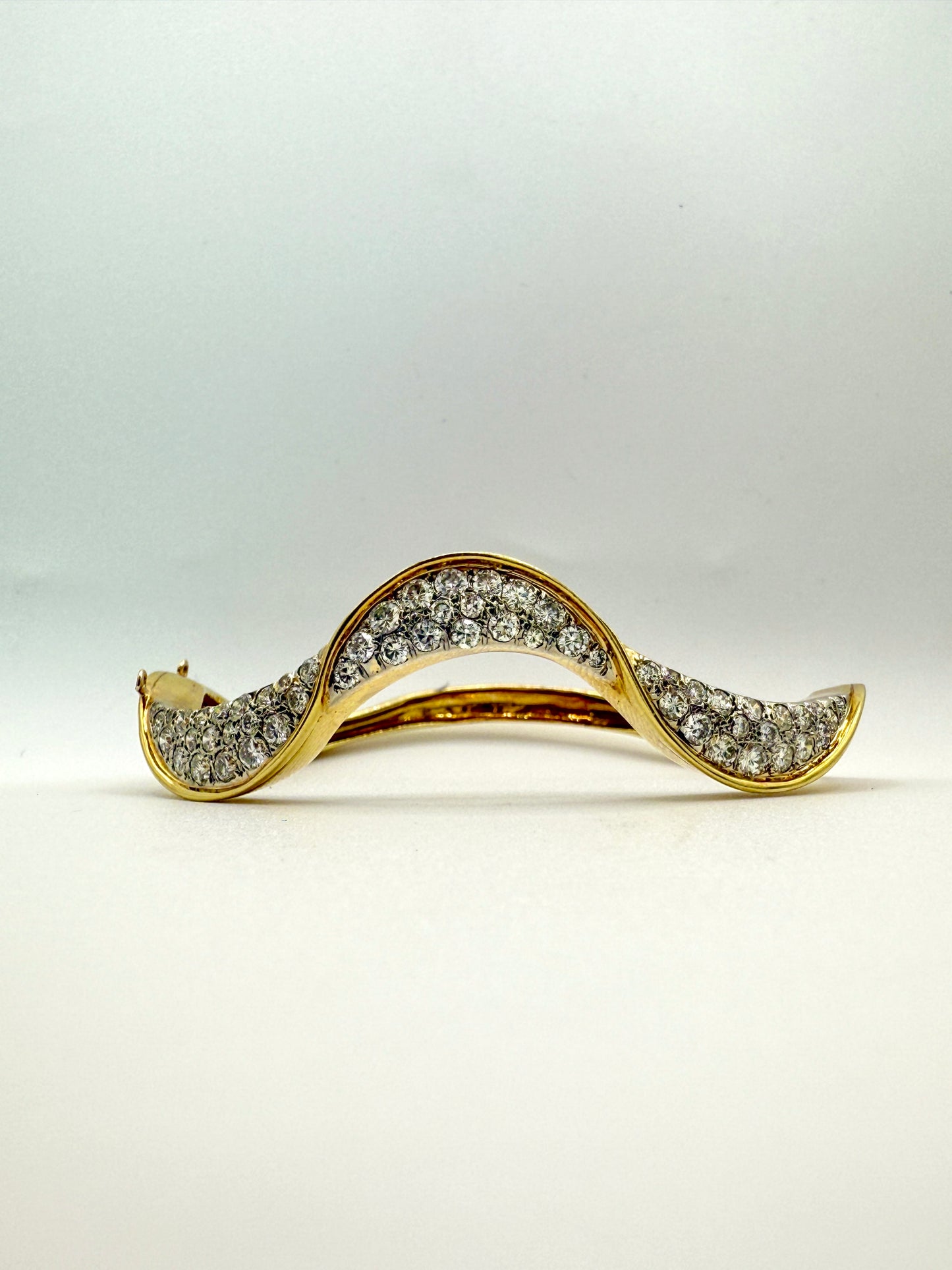 18K Diamond Wave Bracelet