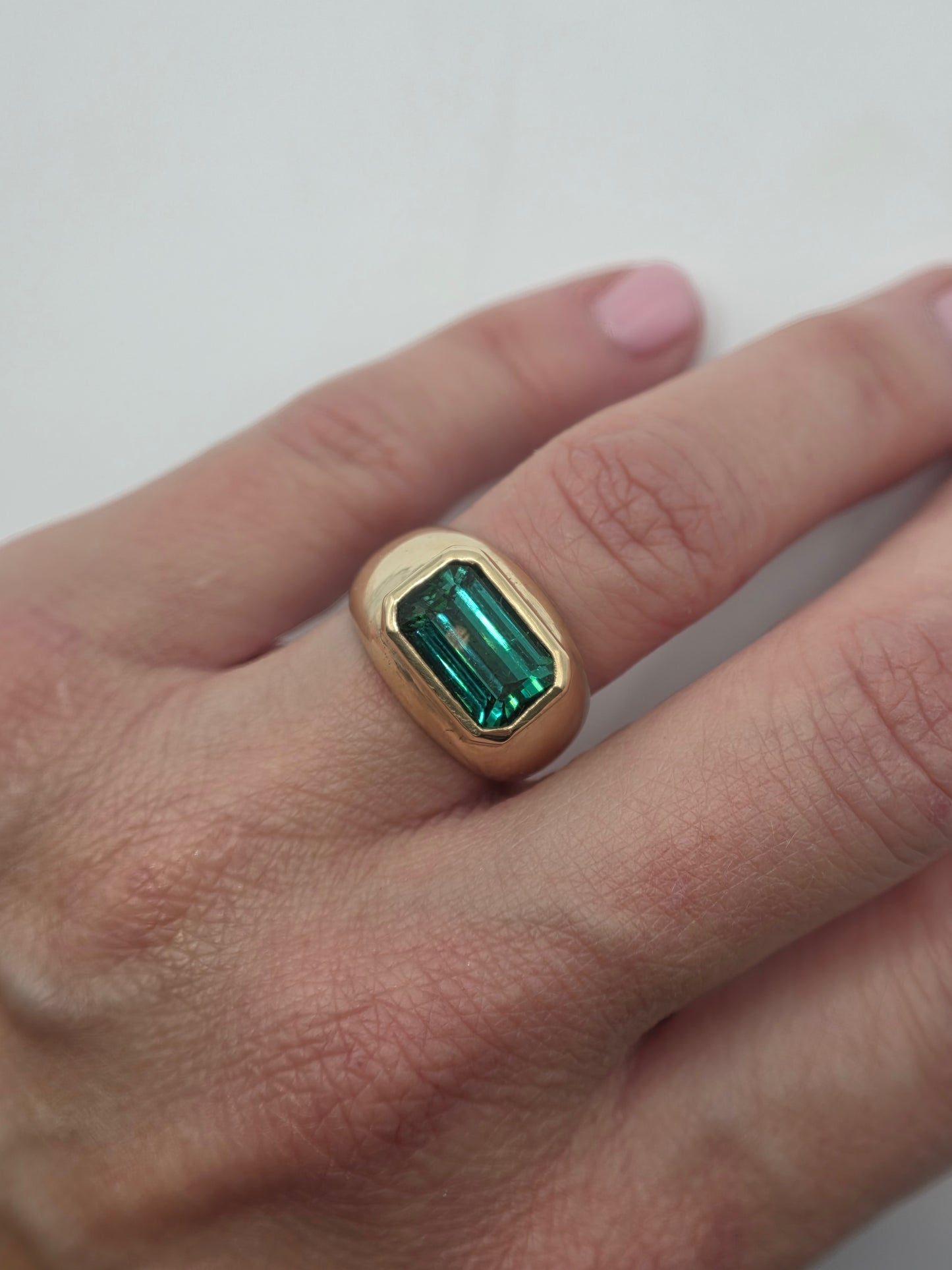 3.5ct Emerald Green Tourmaline Cigarband 14k
