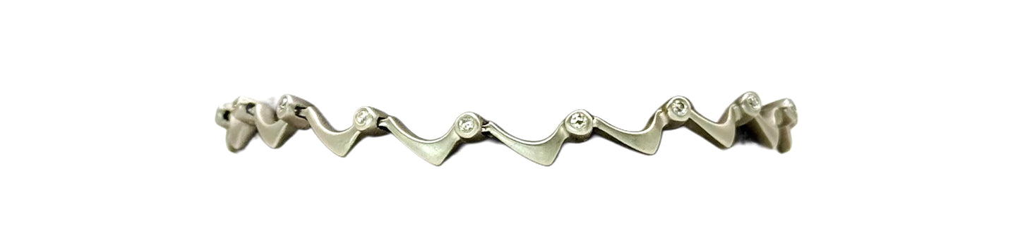 18K White Gold and Diamond Bracelet