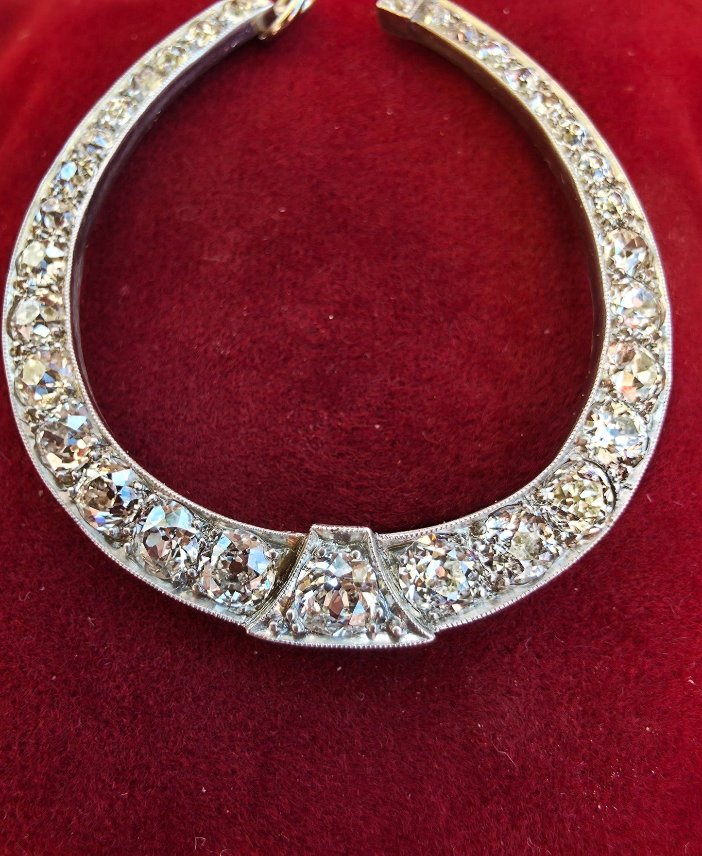 3 ctw Antique Diamond Horseshoe Pendant