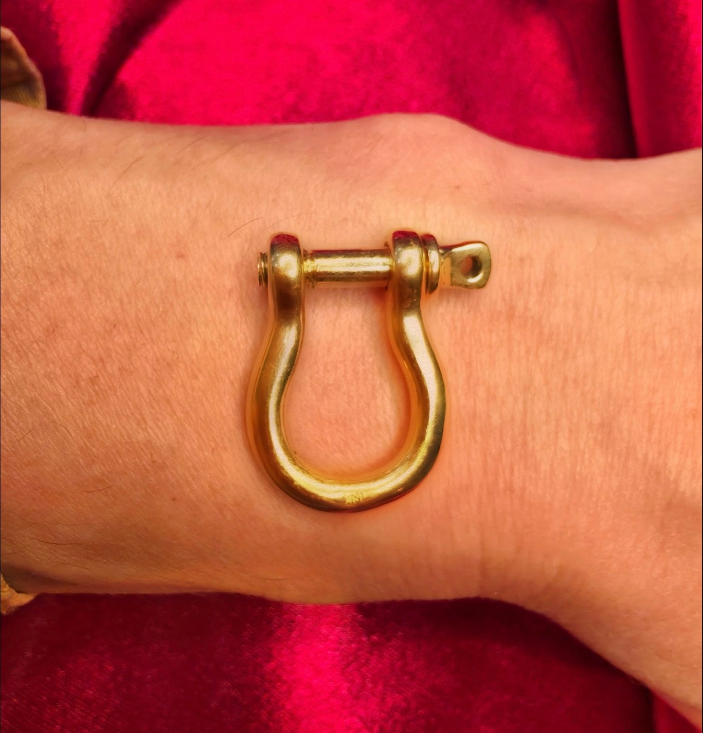 18K Gold Shackle