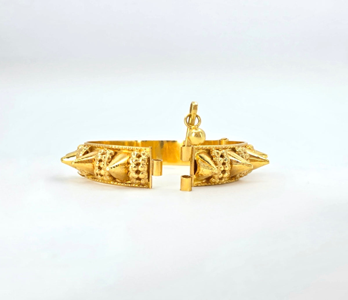 Vintage 21K Gold Mushawak Bangle – Ornate Spiked Gold Bracelet