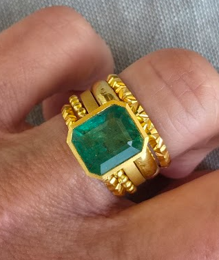 4.4 Carat Zambian Emerald Ring set in 18K (Copy)