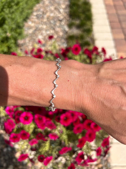 18K White Gold and Diamond Bracelet