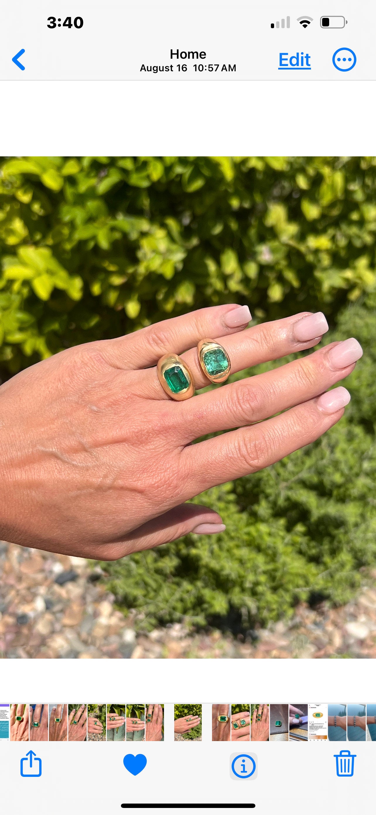 Beautiful Lagoon colored Tourmaline 18k ring