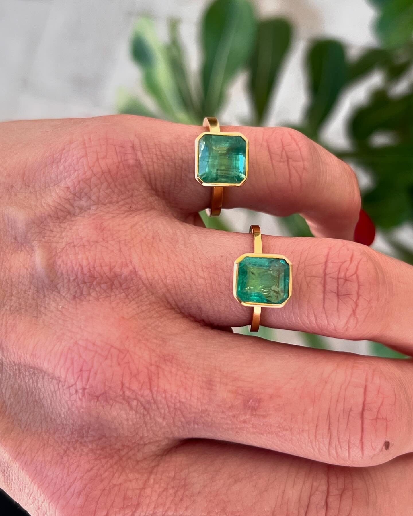 22k Emerald ring