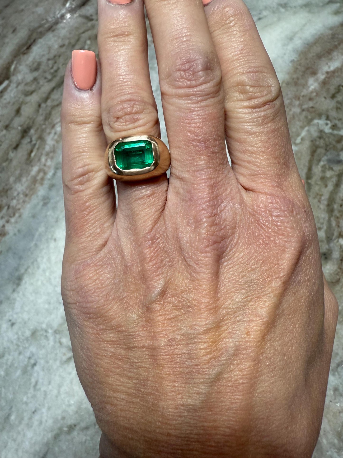 4.7 Zambian Emerald Gypsy Ring 18k