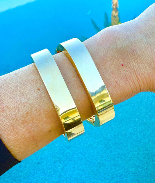 14K Modern rectangular bangle. 12mm wide